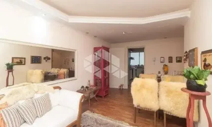 Apartamento de 02 Dormitórios, com 73 m² privativos,  no Menino Deus