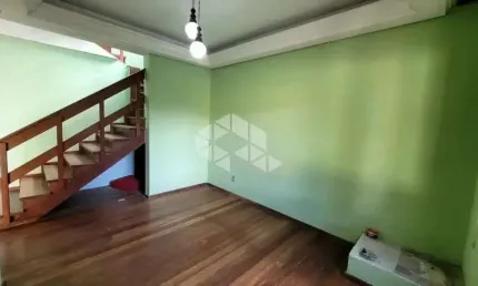 Casa em Condomínio com 3 Dormitórios, Suíte com Closet, Bairro Ipanema, Zona Sul de Porto Alegre