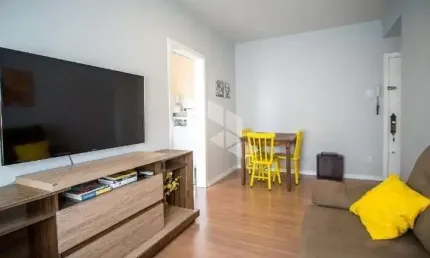 Apartamento 2 Dormitorios com 1 vaga de garagem, no Bairro Santo Antonio