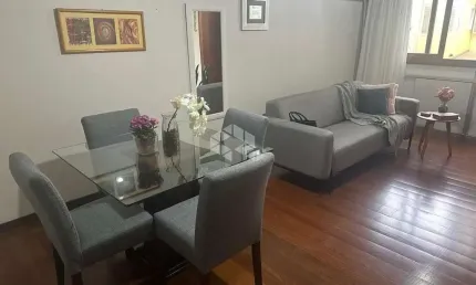 Apartamento de 1 quarto e 50,43m2, elevador e semi mobiliado na Flipe Neri no bairro Auxiliadora