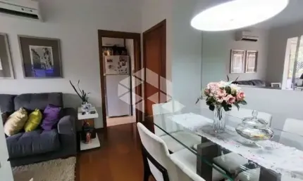 Apartamento no Menino Deus em Porto Alegre com sacada e vaga