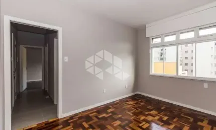 1 dormitório modernizado e desocupado centro histórico