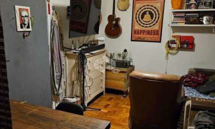 Casa com 1 quarto à venda na Rua Barão de Teffe, 253, Menino Deus, Porto Alegre