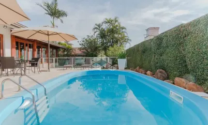 Casa com 6 quartos à venda na Avenida Doutor Walter Só Jobim, 215, Jardim Lindóia, Porto Alegre