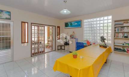 Casa com 4 quartos à venda na Rua Afonso Pena, 159, Azenha, Porto Alegre