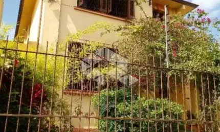 Casa com 3 quartos à venda na Rua Oscar Schneider, 47, Medianeira, Porto Alegre