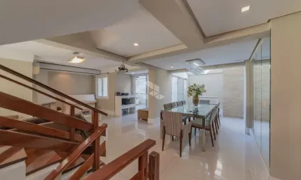 Casa em Condomínio com 4 quartos_ 3 vagas e 259m2 para vender por R$ 2.185.000,00