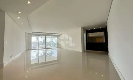Apartamento com 3 quartos_ 3 vagas e 296.92 para vender no bairro Panazzolo  por R$  1.750.000