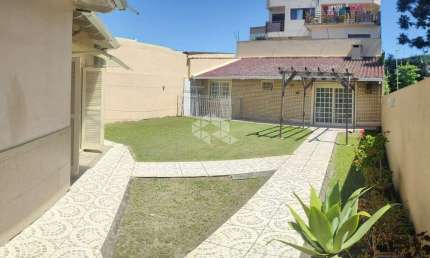 VENDE-SE CASA DE 3 DORMITORIOS 2 VAGAS DE GARAGEM EM VIAMÃO