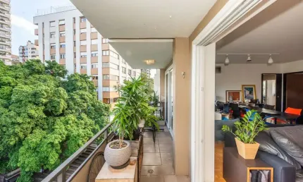Apartamento com 3 quartos à venda na Rua Marquês do Pombal, 93, Moinhos de Vento, Porto Alegre