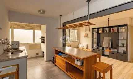 Apartamento 2 dormitórios com garagem coberta e escriturada