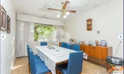 Casa com 3 quartos e 2 banheiros  214m² à venda em Chácara das Pedras, Porto Alegre por R$ 1.869.000,00