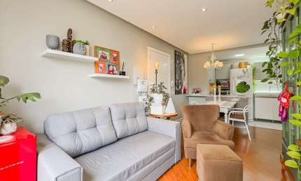 Apartamento de 1 dormitorio e 1 vaga no bairro Petropolis