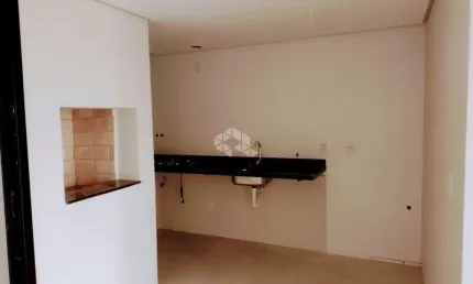 Casa de condomínio, 2 suítes, 2 vagas, EXCELENTE ACABAMENTO