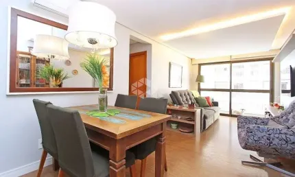 Apartamento com 3 quartos à venda na Beco Andaraí, 566, Passo da Areia, Porto Alegre