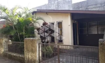 Casa com 4 quartos Ampla total 223m² - bairro vila Ipiranga - Porto Alegre