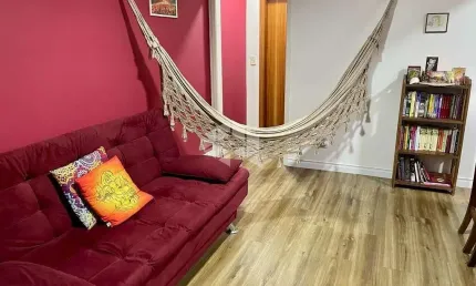 Apartamento de 1 dormitorio semi mobiliado no bairro Bela Vista
