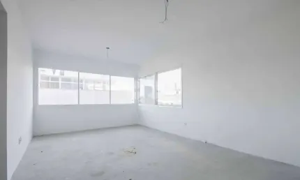 Apartamento com 2 dormitórios e 1 vaga no bairro Passo da Areia