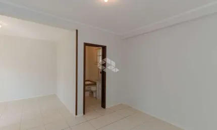 Casa com 4 dormitorios, sendo 1 suite e 4 vagas no bairro Vila Jardim