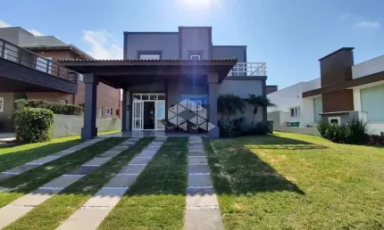 Casa em condominio 4 suites, lareira, churrasquieras, 4 vagas