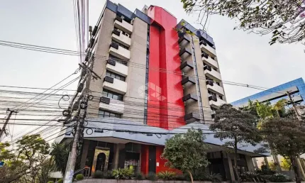 Conjunto / sala comercial com 130 m² e duas vagas de garagem na Carlos Gomes