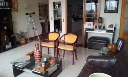 Apartamento com 3 dormitorios, 1 vaga, ao lado Colégio Farroupilha