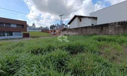 Terreno de esquina de 379 metros quadrados em ótima localização próximo a prefeitura de Novo Hamburgo. Aceita Financiamento.