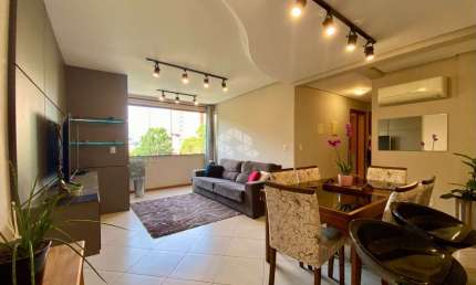 Apartamento 2 dormitórios, com suíte, cozinha americana, sala de estar e jantar integradas, vista panorâmica, 2 vagas cobertas, bairro Vila Rosa