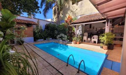 Casa Jardim das Flores: Um Oásis no Meio de Osasco!- ESTUDA PERMUTA ATE 50% DO VALOR EM APARTAMENTO EM OSASCO