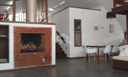 OPORTUNIDADE 1.500.000,00 **Casa à Venda na Granja Viana - Proximo ao colegio St Jhons International School**