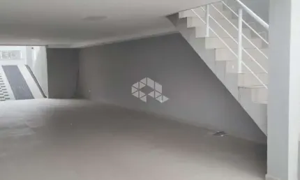 Excelente Casa/Comércio no Vila Osasco - 170 m², 3 Quartos, 6 Vagas!