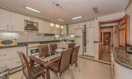 À VENDA, A CASA DOS SONHOS: CONFORTO, LAZER, BELEZA E SEGURANÇA num único lugar!