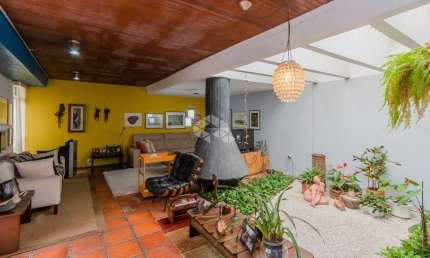 Casa com 4 quartos à venda na Rua João Berutti, 639, Chácara das Pedras, Porto Alegre