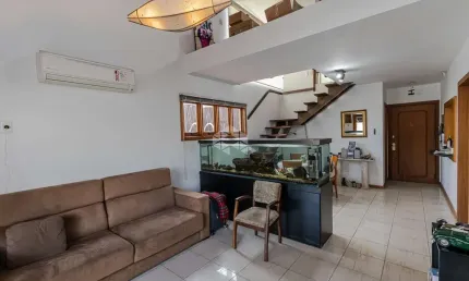 Cobertura de 2 quartos e 2 vagas no bairro Petrópolis