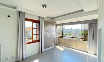 Cobertura de 172m, 1 quarto e 2 vagas no bairro Petrópolis