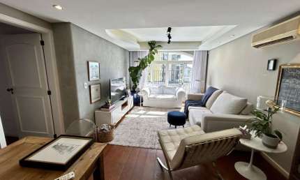 Apartamento com 3 dormitórios com vaga de garagem no Mont'serrat