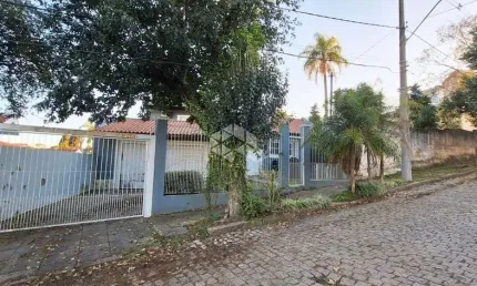Casa com 4 quartos à venda na Rua José Pedro de Moura, 39, Jardim Isabel, Porto Alegre