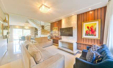 Casa em Condomínio com 430m² com 5 dormitórios no bairro Vila Nova