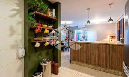 CASA EM CONDOMÍNIO NO BAIRRO TRISTEZA, PRÓXIMO A AV. WENCESLAU ESCOBAR