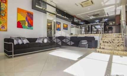 Belíssima casa em condomínio com 4 dormitórios 2 suítes 530m²