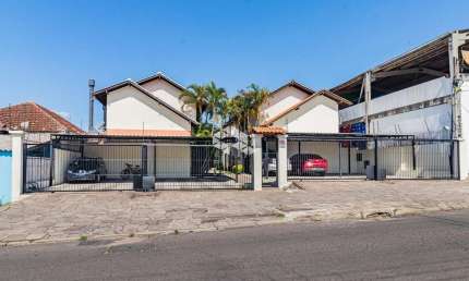 Casa em condomínio fechado com 2 quartos à venda na Rua Santa Maria, 438, São José, Porto Alegre