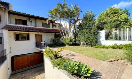 Casa com 4 quartos à venda na Rua Professor Othon Santos Silva, 40, Aberta dos Morros, Porto Alegre