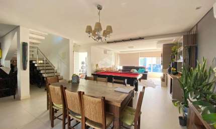 Casa em Condomínio  com 04 dormitórios no Lagos de Ipanema Porto Alegre