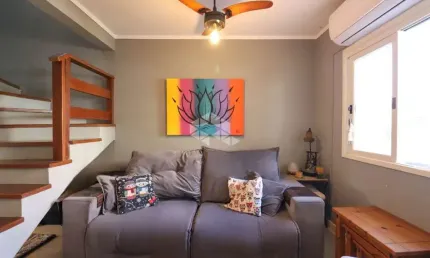 Casa  2 dormitórios no bairro Vila Nova em  Porto Alegre