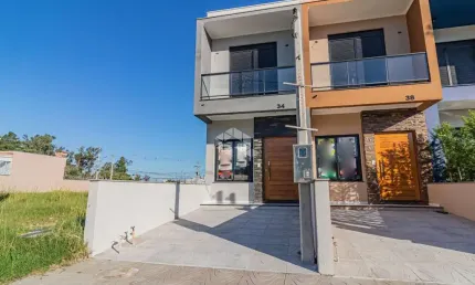 Casa com 2 quartos à venda na Affonso Lunardelli, 34, Hípica, Porto Alegre