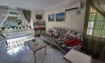 Casa 3 dormitórios no Bairro Ipanema  em Porto Alegre