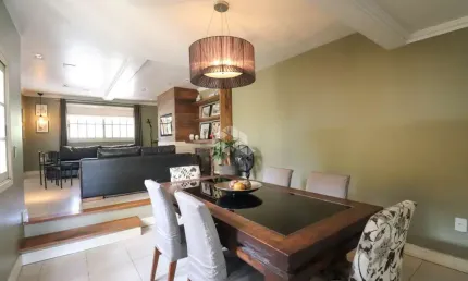Casa estilo sobrado 4 dormitórios Jardim Isabel Zona Sul  Porto Alegre/RS