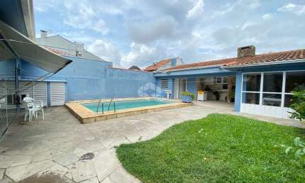 Casa com 4 quartos à venda na Rua Selso Maffessoni, 85, Ipanema, Porto Alegre