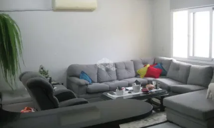 Casa com 3 quartos à venda na Rua Jerolomo Minuzo, 107, Vila Nova, Porto Alegre