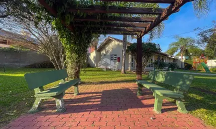 Casa 3 dormitórios no Bairro Ipanema  em Porto Alegre